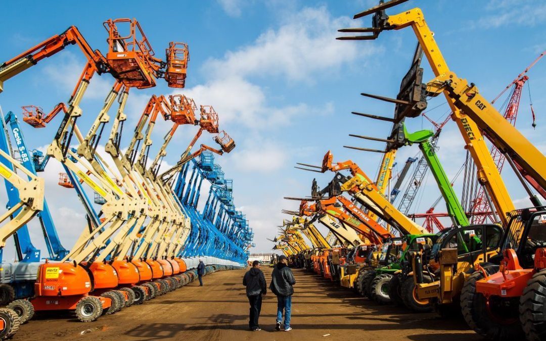 Ritchie Bros. bidders preview forklifts and aerial lifts at largest Canadian Auction Ever.