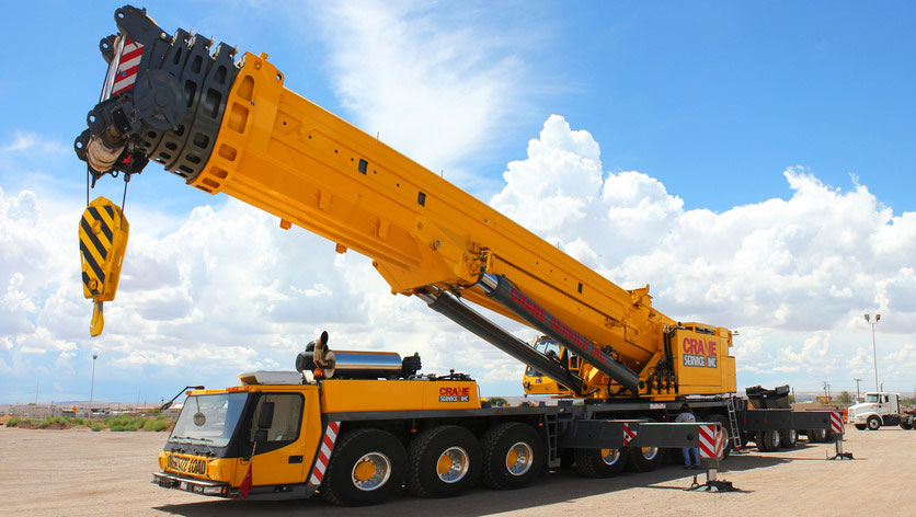 Crane Service Inc. videos of their 550-ton Grove GMK7550 in action