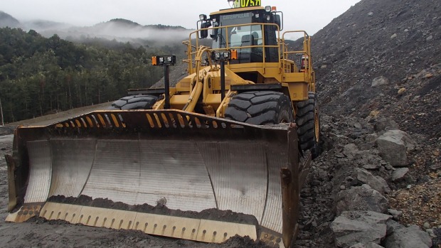 Solid Energy puts Stockton mine machinery fleet up for sale