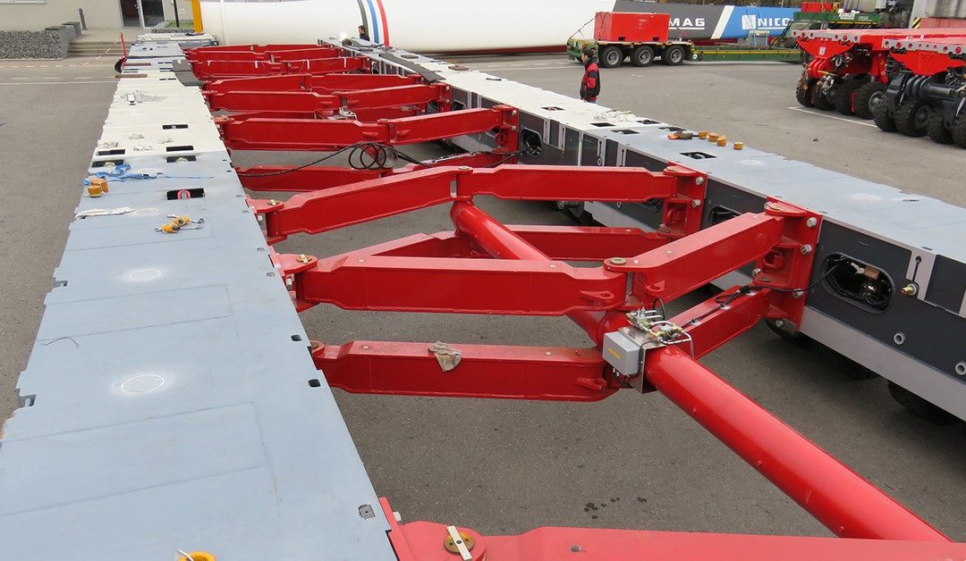 Mammoet NEWLY DESIGNED SPMT ADJUSTS TO ITS LOAD