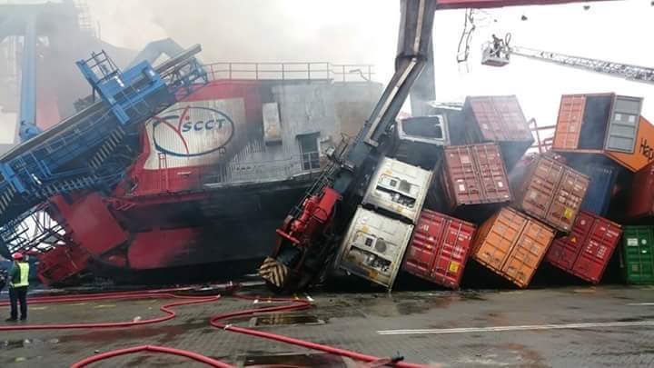 Update on the Major Damage caused after a Containership Ship Crashes into Gantry Crane at the Suez Canal: Photos & Video