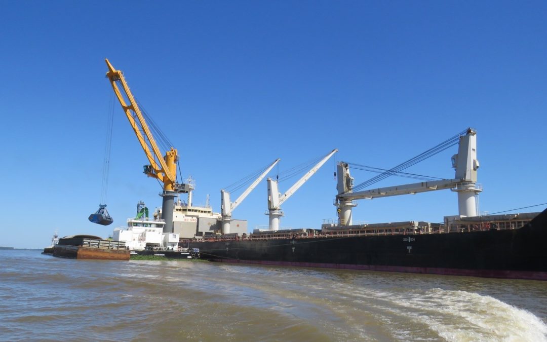 Liebherr CBG 350 Four-rope grab cranes to be installed onto 2 new Damen Group transshipment barges