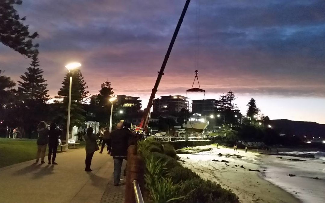 Battered 14-ton Boat salvaged by 350-ton All Terrain Liebherr crane in Australia