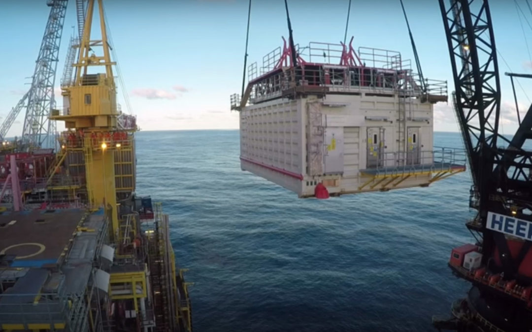 Video of worlds largest crane vessel “Thialf” safely lifting a 220-ton pump control module onto the Draugen Oil Platform in the North Sea