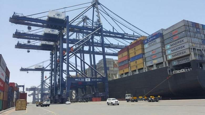 Oman’s Sohar Port ready for the future with four new ZPMC post-Panamax cranes