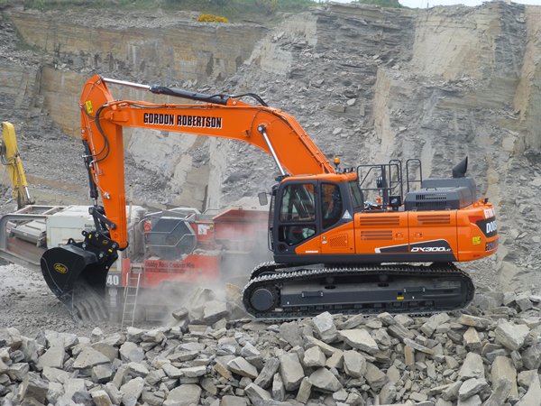 New Doosan Excavator Boosts Output at Scottish Quarry