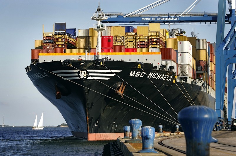 $3.9M 50-foot-long arm crane sale a win-win for DP World and SCSPA