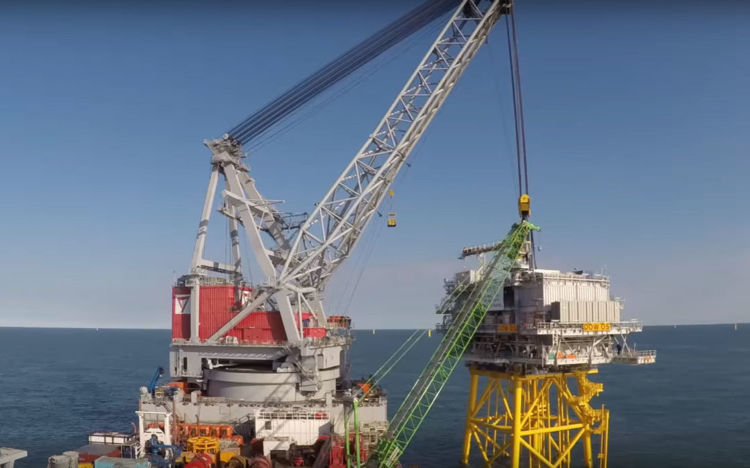 Watch this 1,700 tonne lift on the Dudgeon bank completed by heavy lift vessel Oleg Strashnov