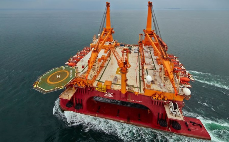 Kongsberg wins EPC contract for two heavy lift/accommodation units