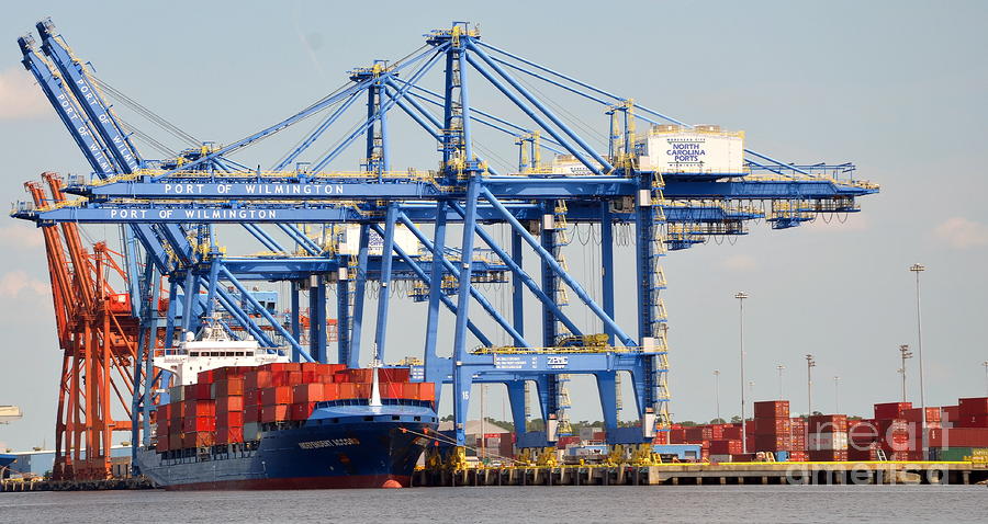 North Carolina Ports completes turning basin project, welcomes 8,200 teu vessel to Wilmington