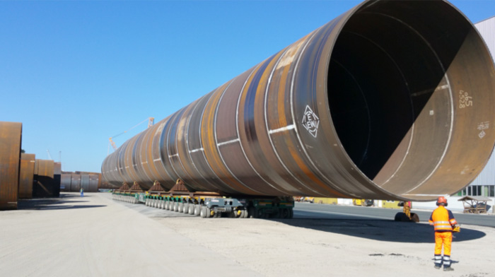1300 TONS – WORLD´S LARGEST MONOPILE moved on self-propelled transporters from SCHEUERLE