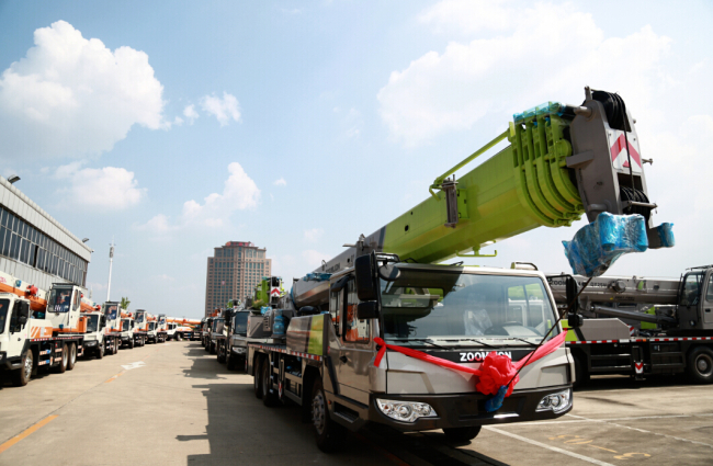 Zoomlion delivers 24 cranes to Indonesia to support the “Belt and Road” initiative