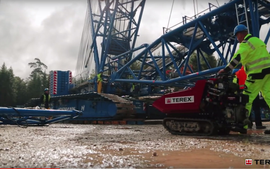 TRIAL BY FIRE IN THE HUNSRÜCK: BOOM BOOSTER AT WORK ON TEREX SUPERLIFT 3800 CRAWLER CRANE WITH FLEX FRAME AND SPLIT TRAY