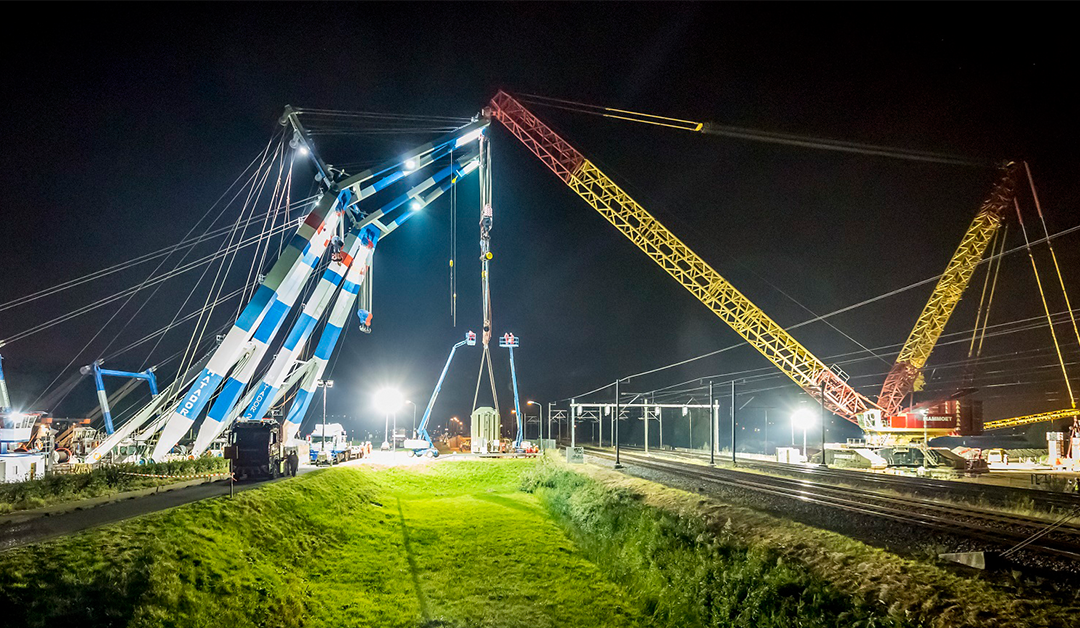325-ton transformer transported and lifted by Mammoet in turnkey project