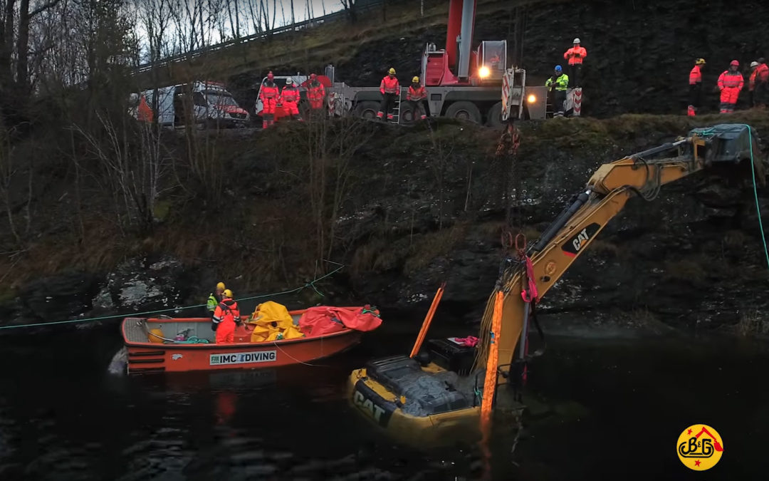 Watch video of an Excavator recovery operation in Norway