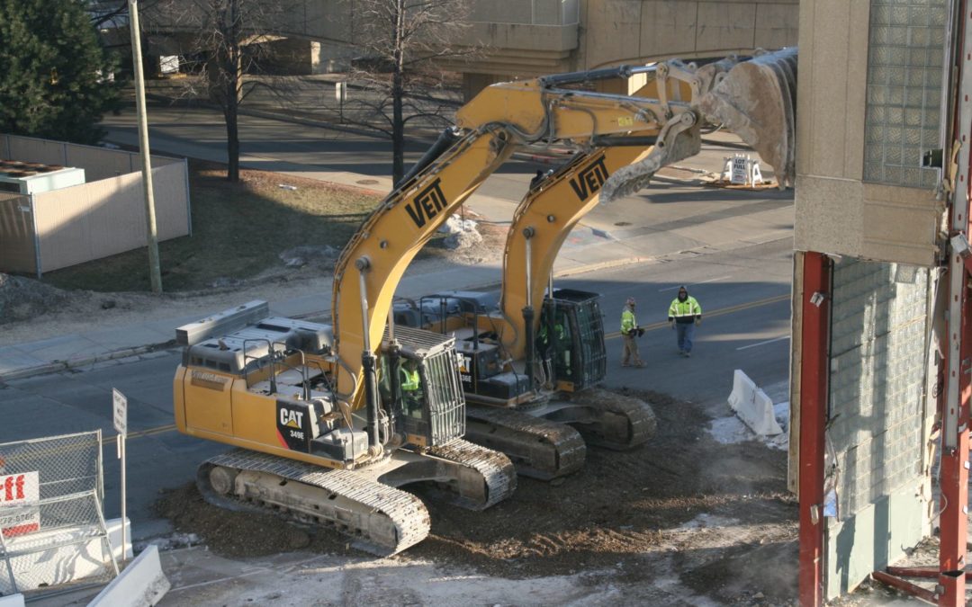 TimeLapse photos of Five-story clock tower being knocked down for apartment tower in Milwaukee