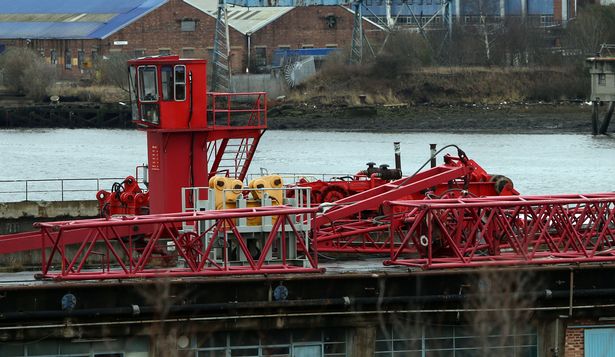 £1m ShipYard Crane sits unassembled since 2013 ar Swans Shipyard in UK