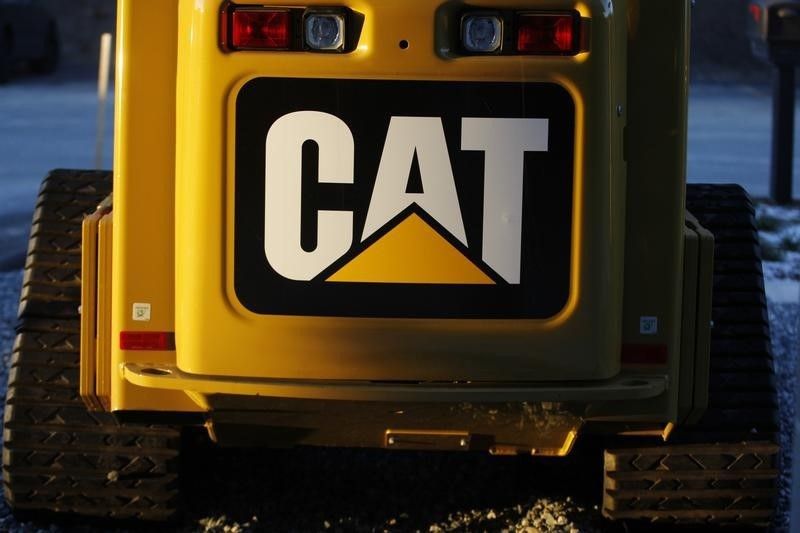 Caterpillar seeks ex-U.S. attorney general’s help over US govt probe
