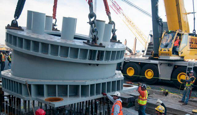 New York Crane & Equipment Corp’s 450t Grove GMK6400 AT Crane lays foundation for world’s largest Ferris Wheel