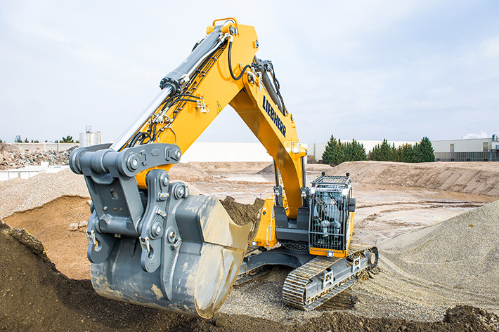 Liebherr is presenting the R 946 at Smopyc 2017 – its first stage IV/ Tier 4f crawler excavator on the market