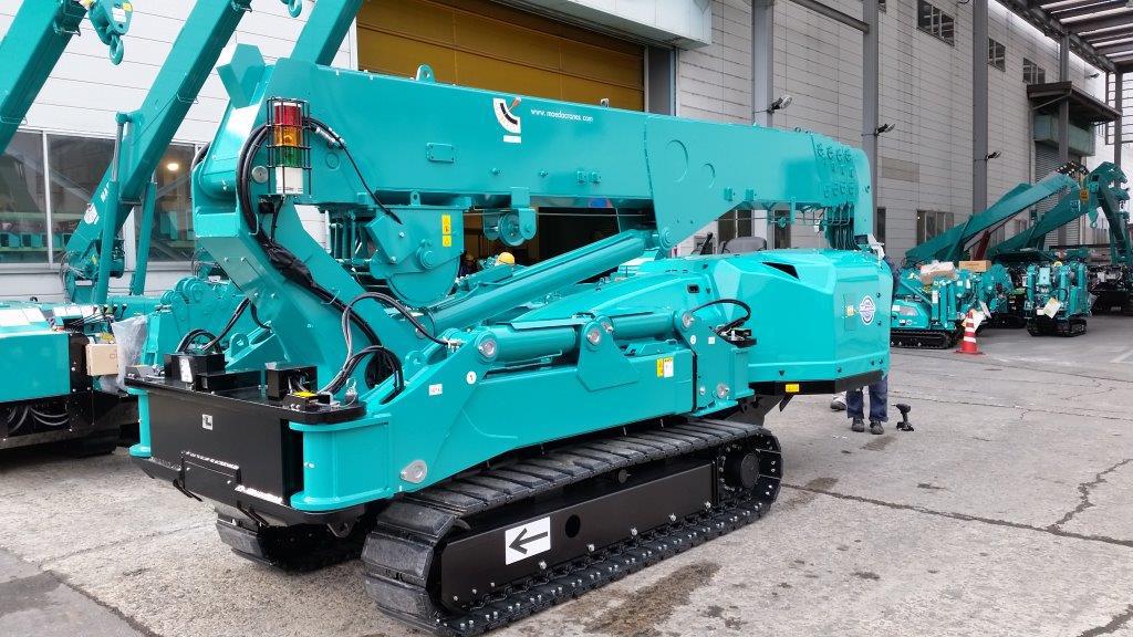 Maeda’s ships three MC815C mini spider crane models units to Europe