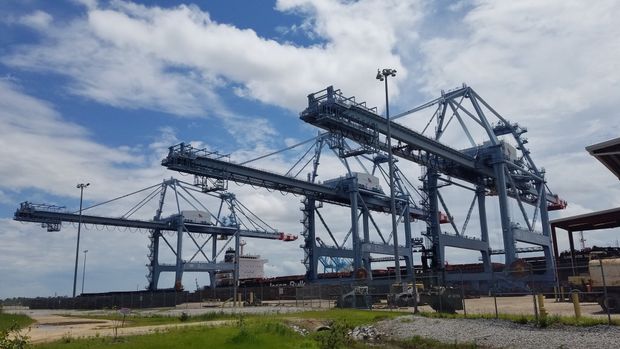 Two new massive ZPMC Super Post-Panamax cranes arrived in Mobile, Alabama on Saturday afternoon from China