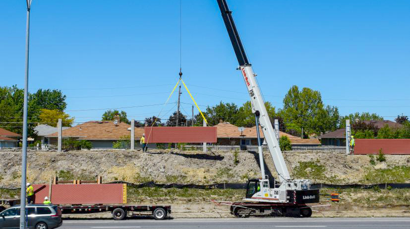 The Great Lakes Construction Co is using a Link-Belt TCC-750 telecrawler to erect sound barriers in Ohio.