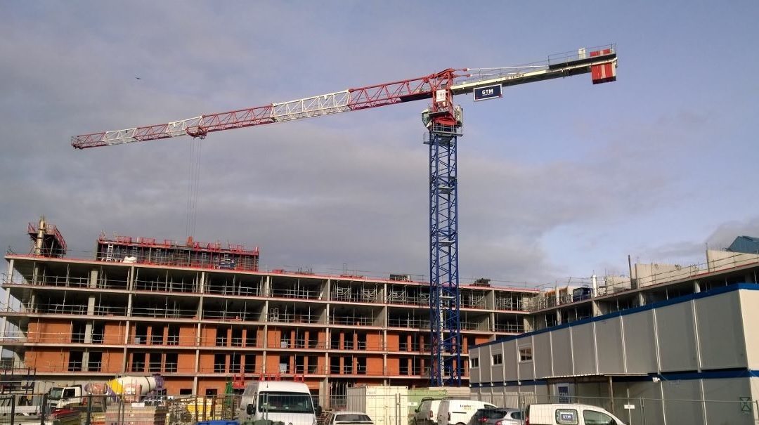 Stravers Torenkranen adds 22 Terex Flat Top Cranes to its fleet