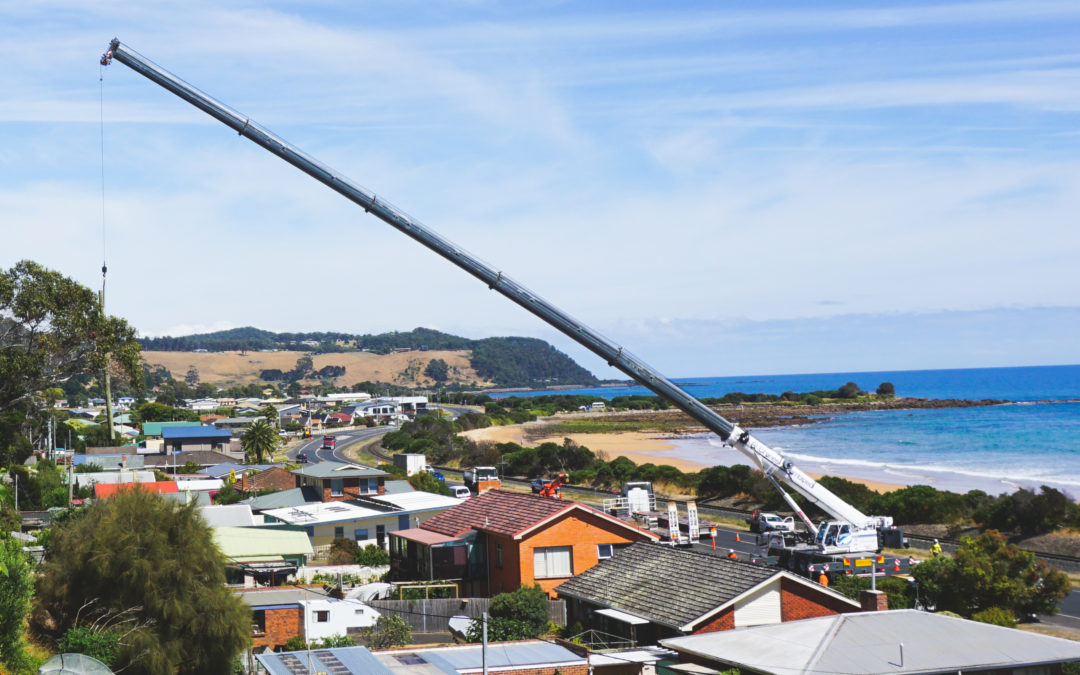 The lightweight Grove GMK5150L crane ideal for Australia’s strict road regulations.