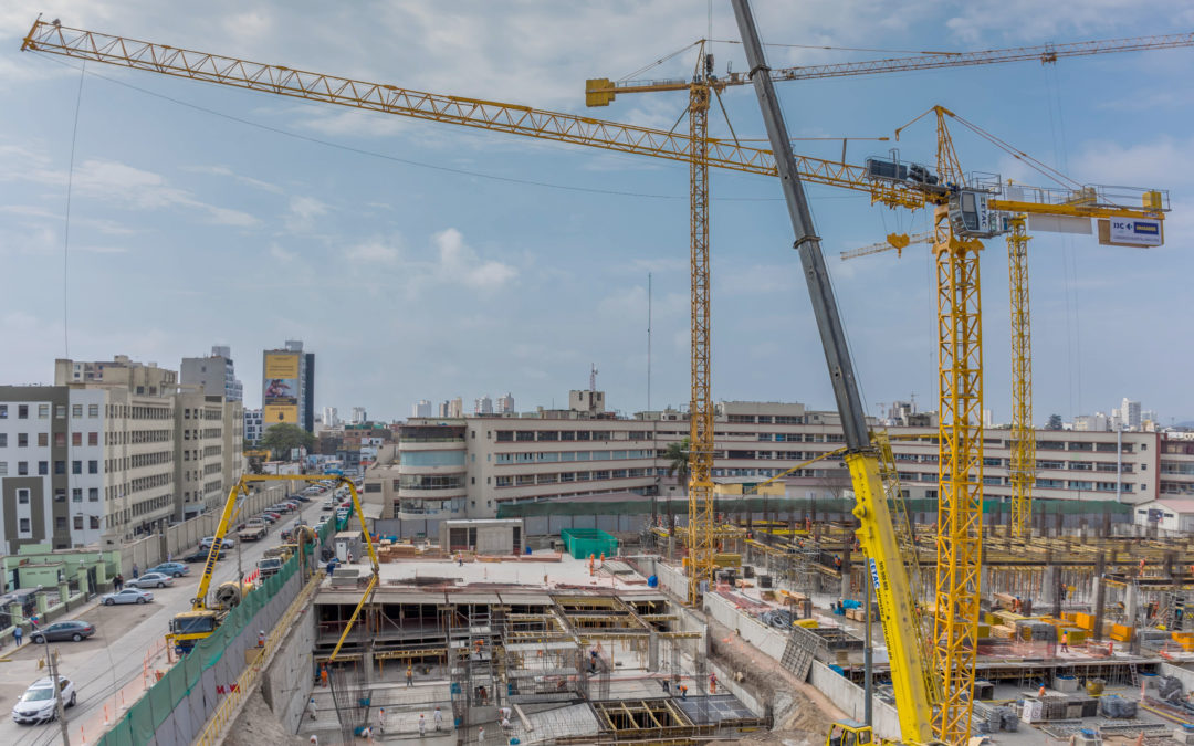Four Potain Tower Cranes build new police hospital in Peru