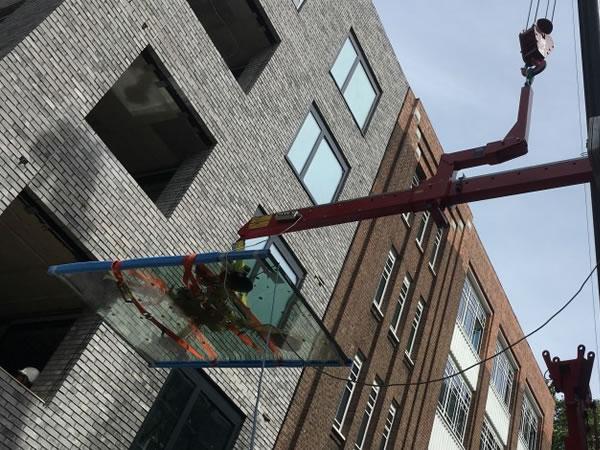 Glass Installation Made Easier with Unic Mini Crane, Libro 2500 Beam and MRT4 Vacuum Lifter