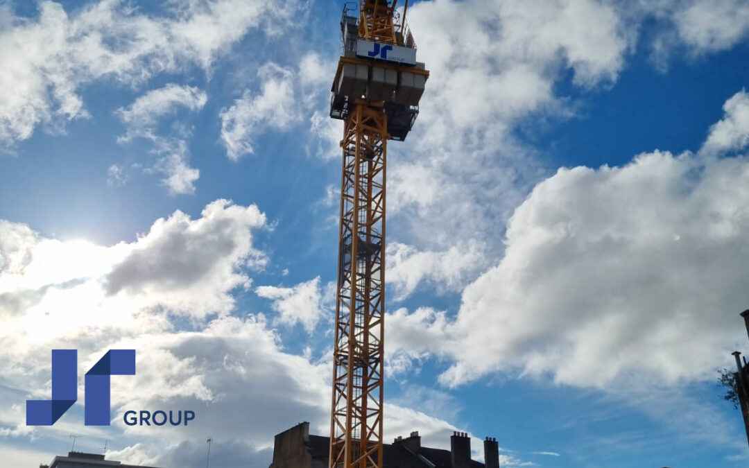 JR Group 62 m Luffing Jib Tower Crane becomes fixture on Glasgow skyline