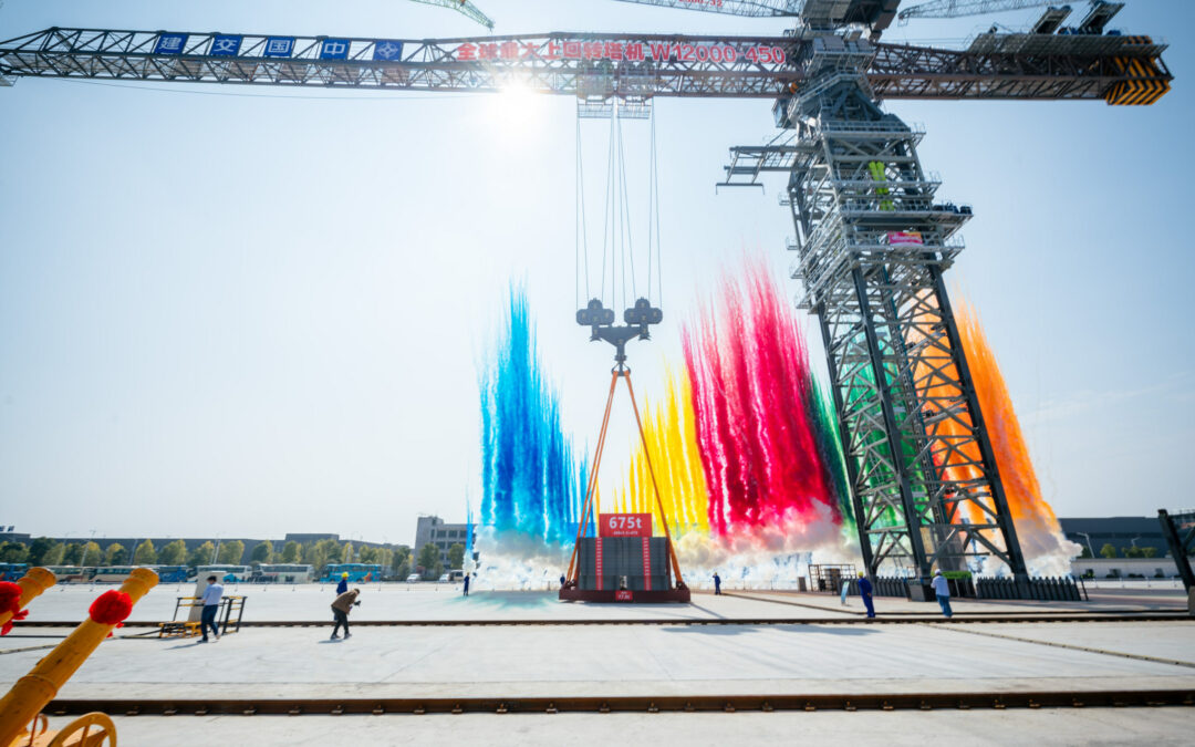 Zoomlion Releases Largest Top-Slewing Tower Crane, Leading the Era of Super-Large Tower Cranes