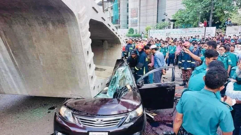 Operator Kills family of Five – Cranes like guns (do not kill) in this case the Crane Operator